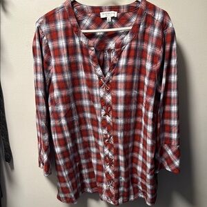Skies Are Blue Red and White 3/4 Sleeve Button Down Shirt